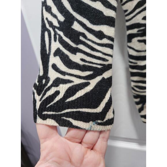 J. Crew 100% Merino Wool Zebra Animal Print Cardigan Size S - Picture 5 of 10